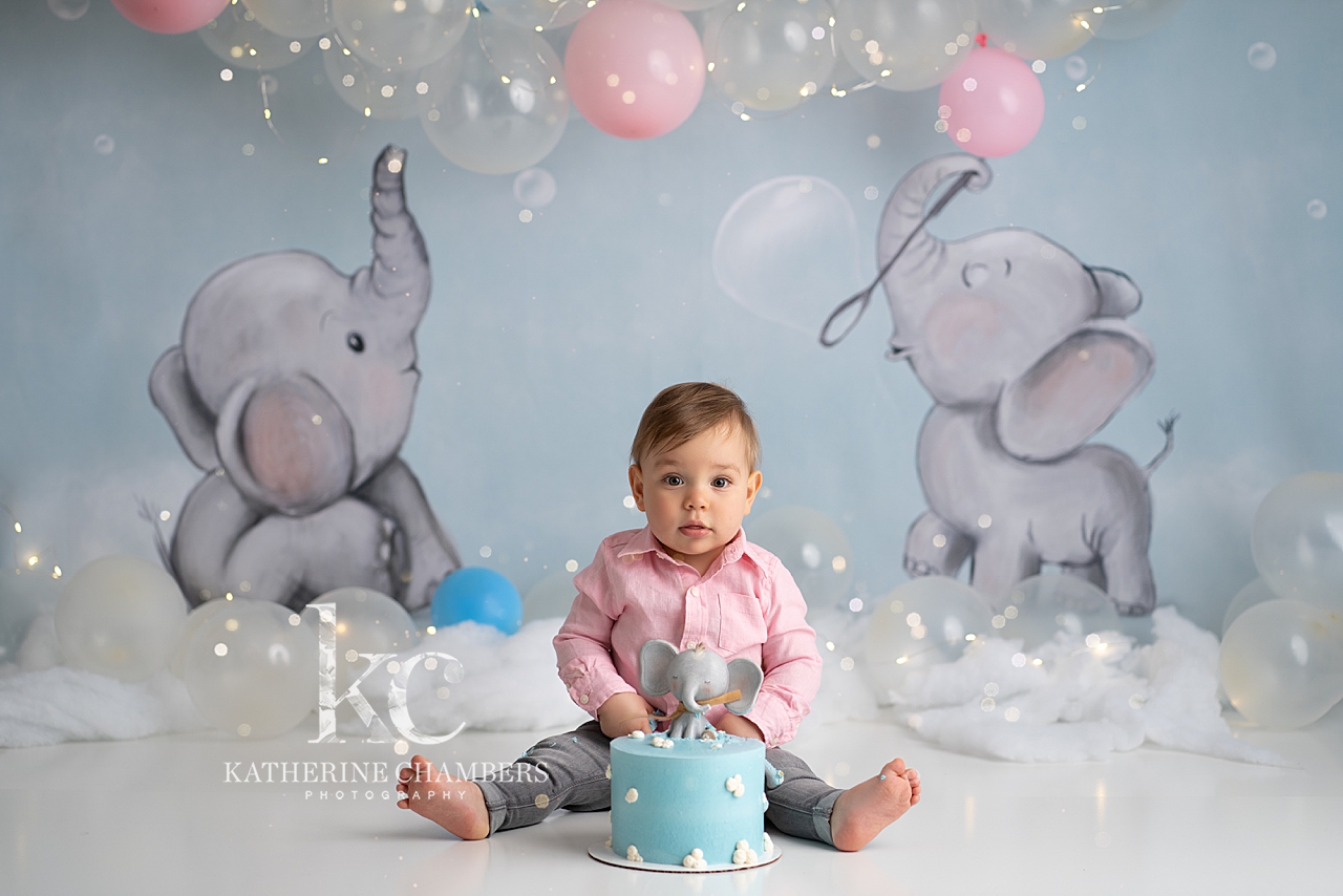 Brentwood Family Portrait - Los Angeles based photo studio, The Pod  Photography, specializing in maternity, newborn, baby, first birthday cake  smash and family pictures.
