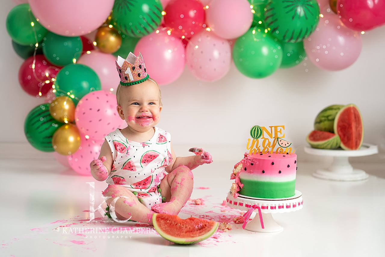 Cleveland Cake Smash Photographer | One in a Melon Cake