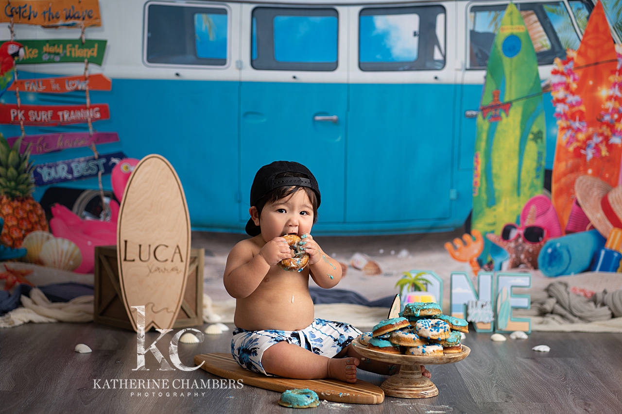 Surfer Cake Smash | Donut Cake Smash | Cleveland Baby's First Year Photography