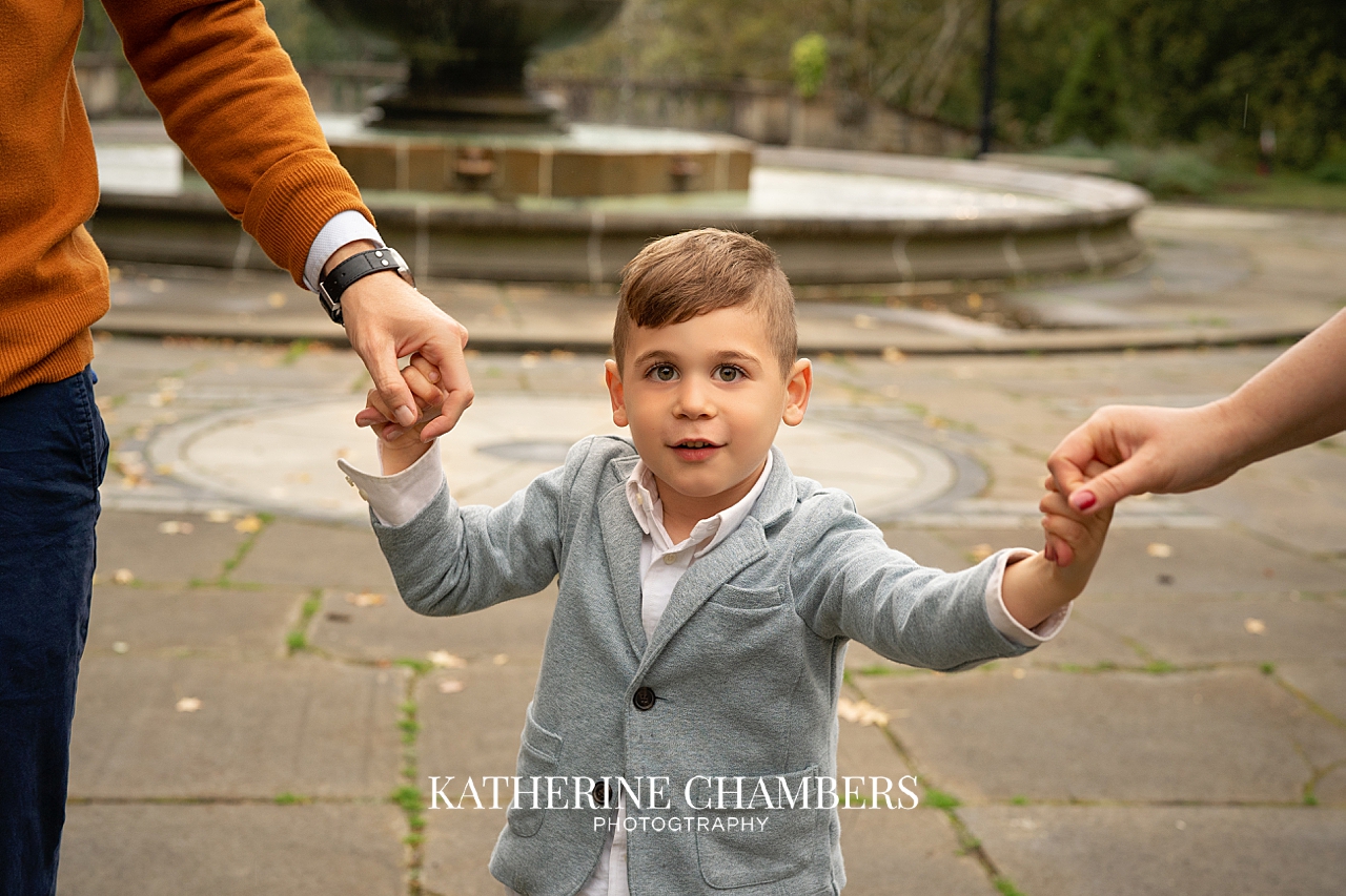 Running, playing, and making memories — the best kind of fall family session.