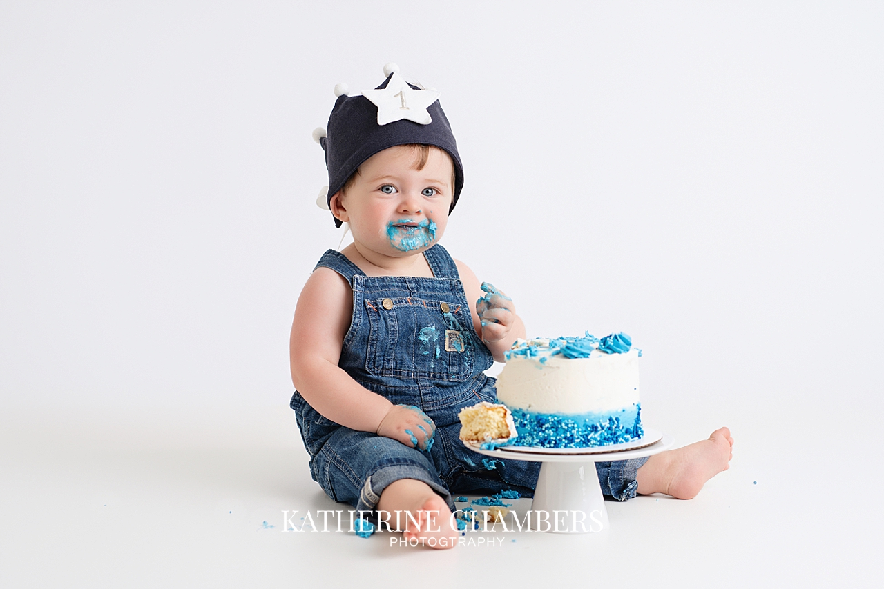 Classic Cake Smash Photography