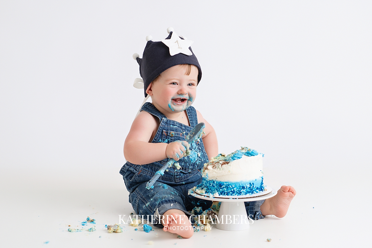 Modern Cake Smash Photo Session
