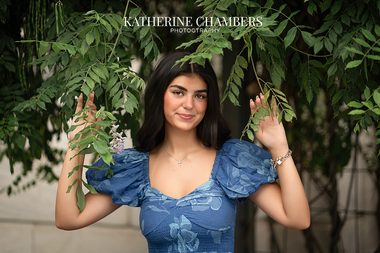 Elegant Cleveland Senior Photos at the Cleveland Museum of Art