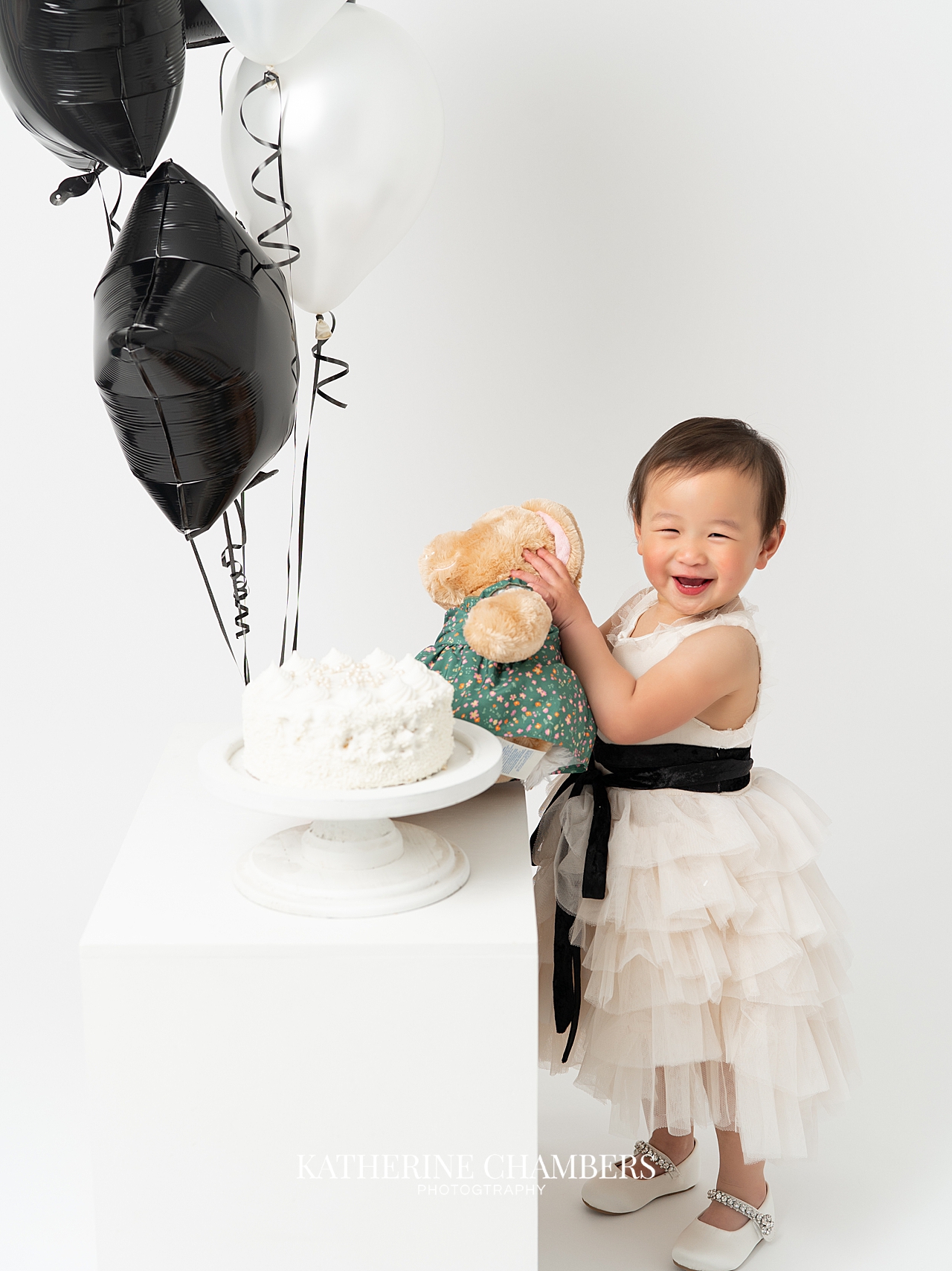 Jade’s Sweet 2nd Birthday Cake Smash Session | Cleveland Child Photographer