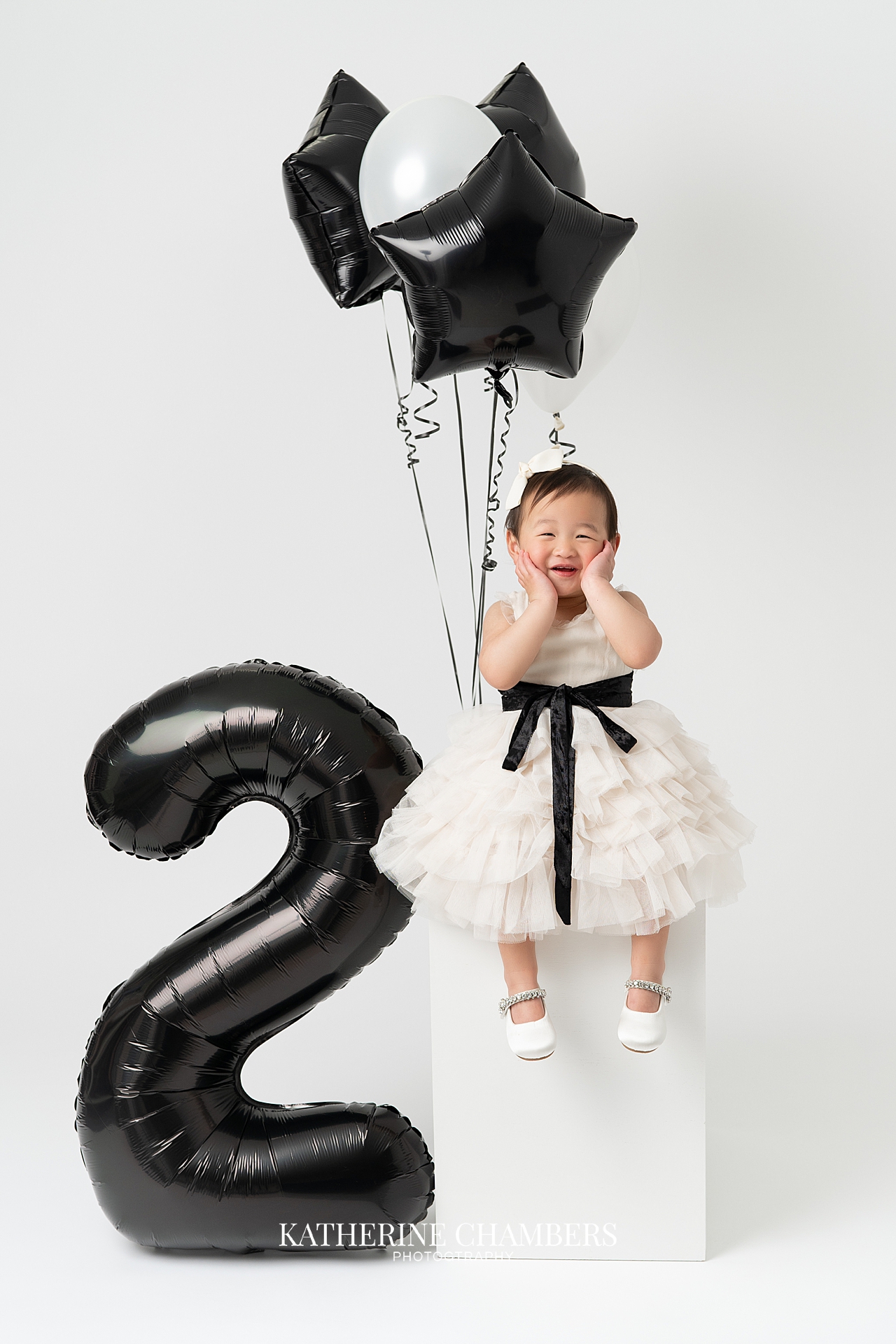 Jade’s Sweet 2nd Birthday Cake Smash Session | Cleveland Child Photographer
