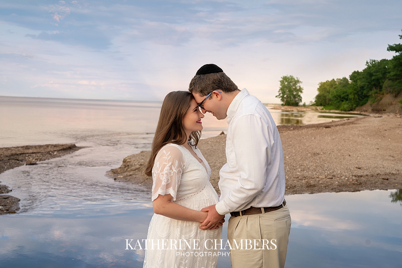 Lake Erie maternity photography session with expecting couple
